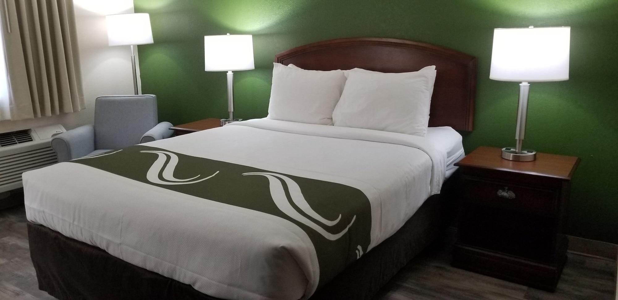 Quality Inn Pelham I-65 Exit 246 Eksteriør billede