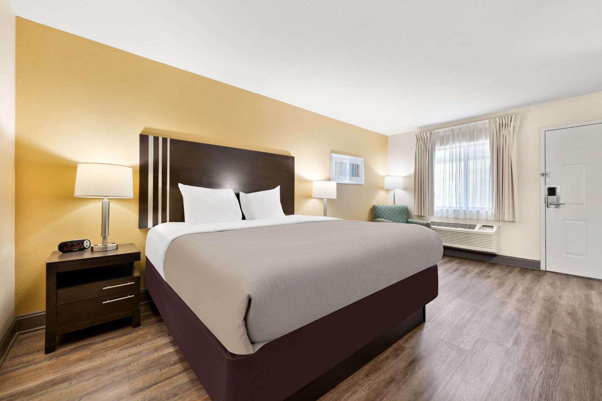 Quality Inn Pelham I-65 Exit 246 Eksteriør billede